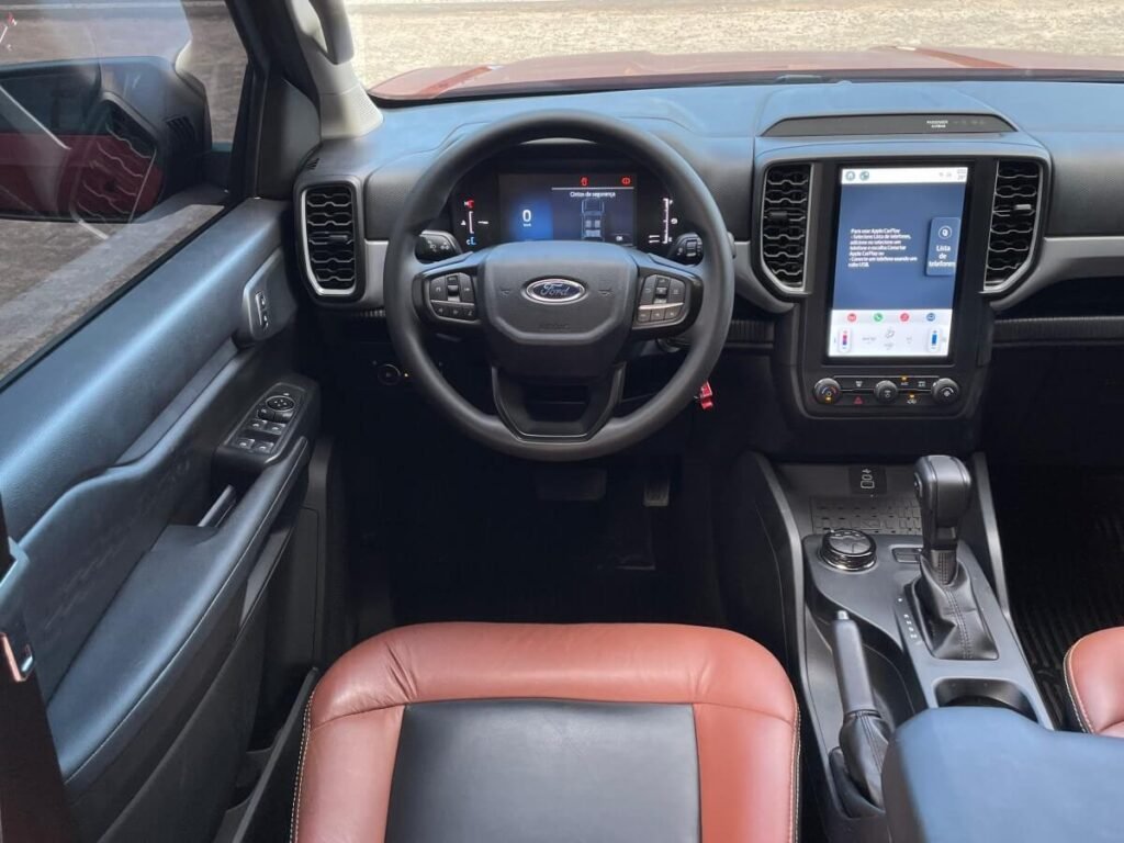 Fotos do Ford Ranger XLS 2.0 2023-2024 a venda na bahia  volante