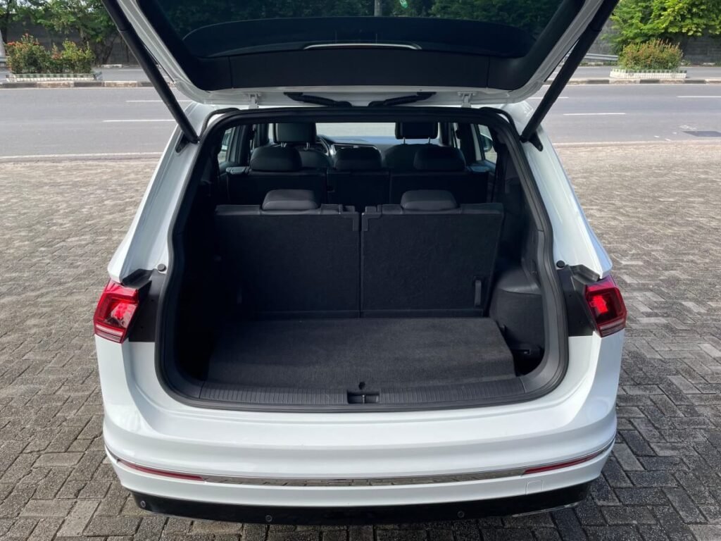 porta malas Volkswagen Tiguan Allspace R-Line