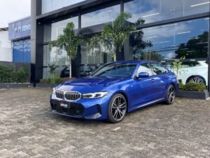 BMW 320i M Sport 2.0 Turbo loja de carros seminovos em salvador