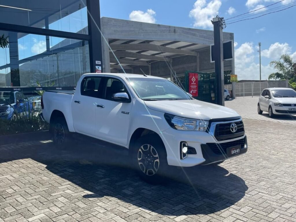 carro Toyota Hilux SRV 2.7 2020 à venda em salvador na bahia motors