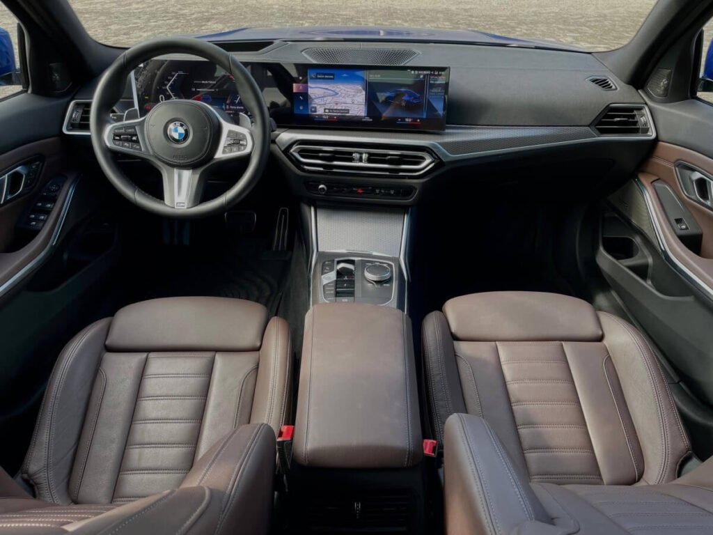 conforto e interior BMW 320i M Sport 2.0 Turbo a venda em salvador