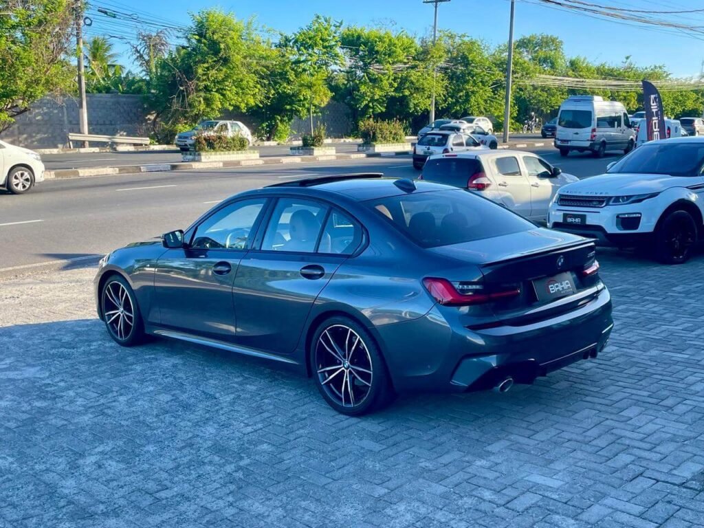 design do BMW 320i M Sport 2.0 Turbo a venda em salvador bahia motors