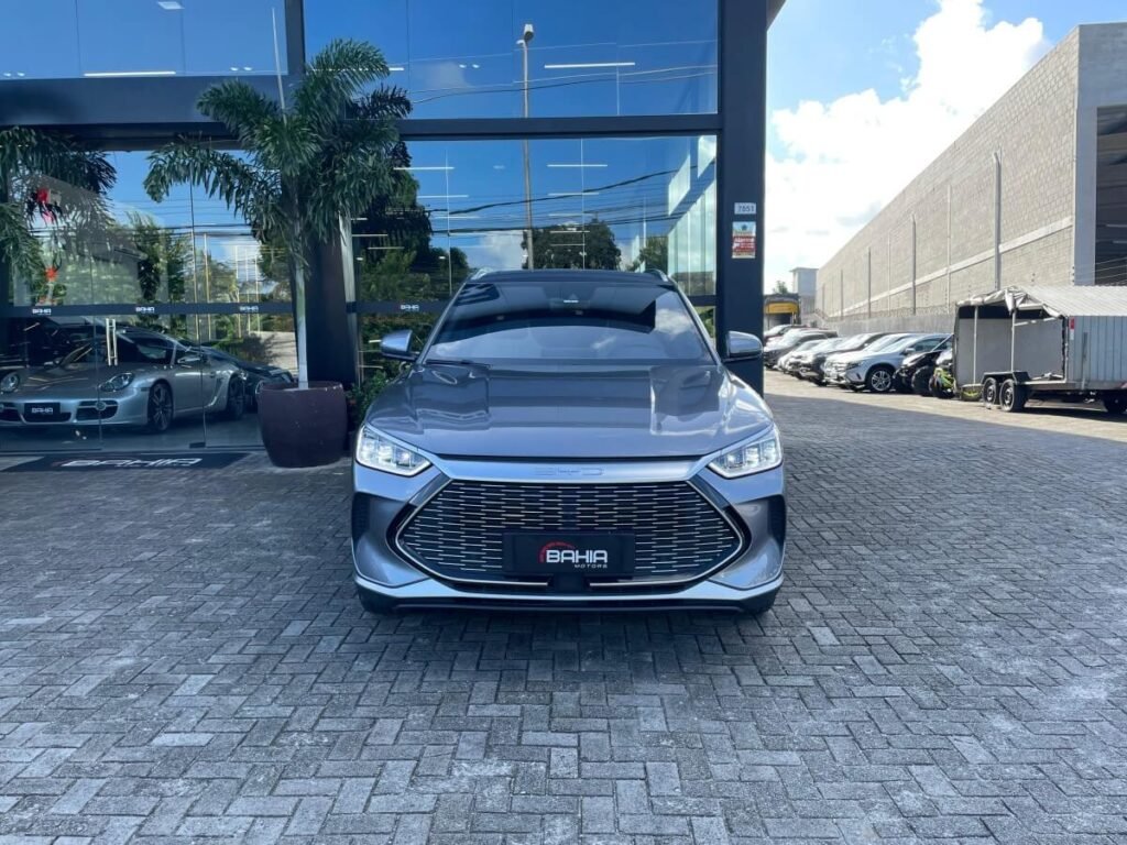 frente do BYD Híbrido à venda em salvador bahia motors