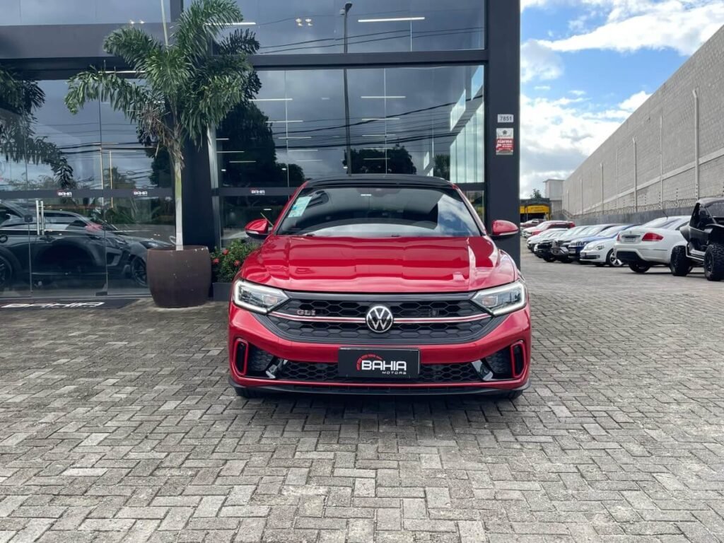 frente do Jetta GLi 2.0 TSi 2023 à venda em Salvador seminovos