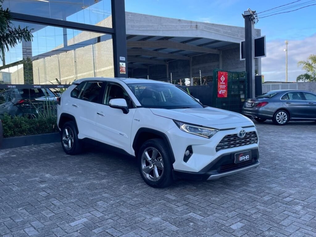 frente do Toyota Rav4 S 2.5 Hybrid em salvador bahia motors seminovos