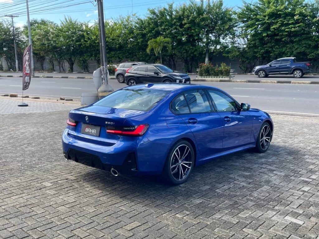 seminovo BMW 320i M Sport 2.0 Turbo 