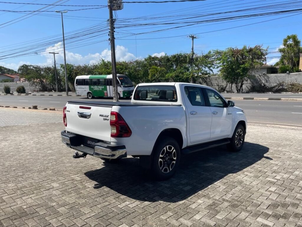 seminovo Toyota Hilux SRV  bahia motors