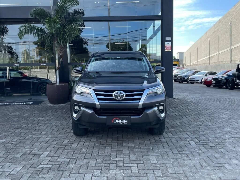 Toyota SW4 SRX 2.8 Diesel 2018 na bahia motors