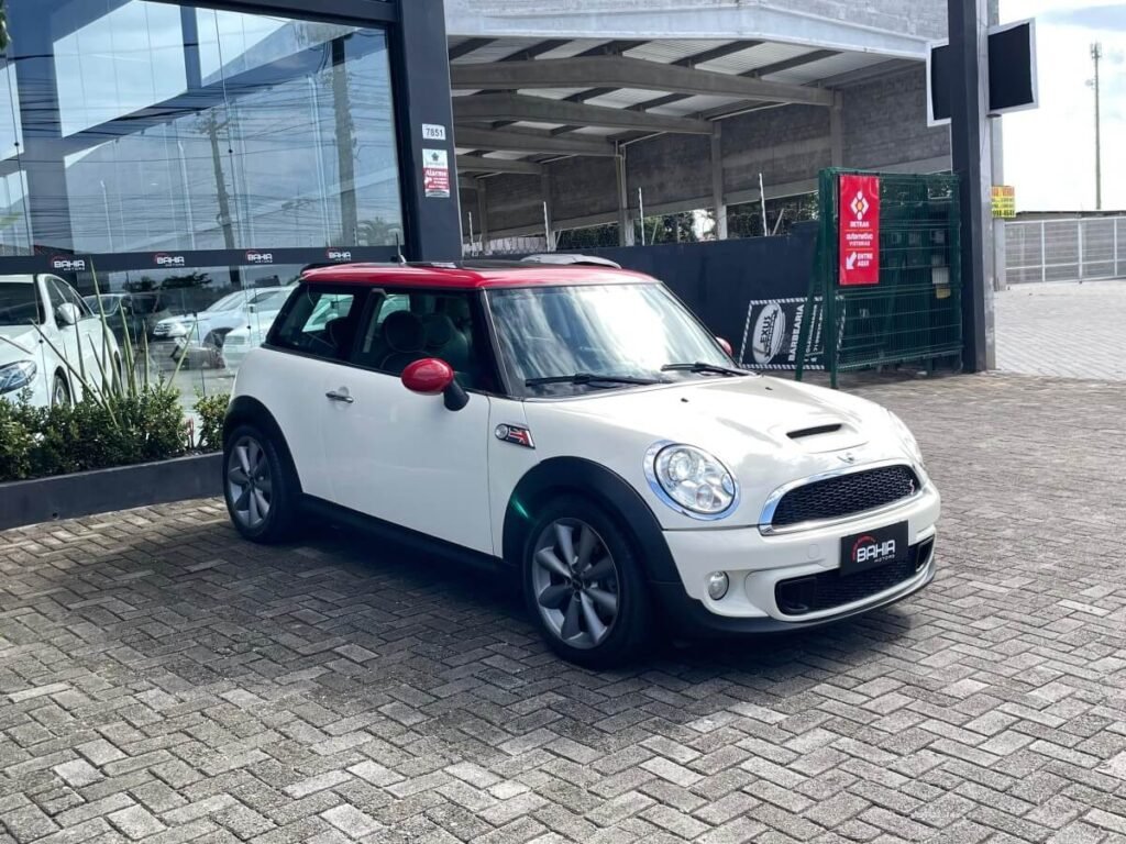 frente do Mini Cooper S 2011 a venda na bahia motors