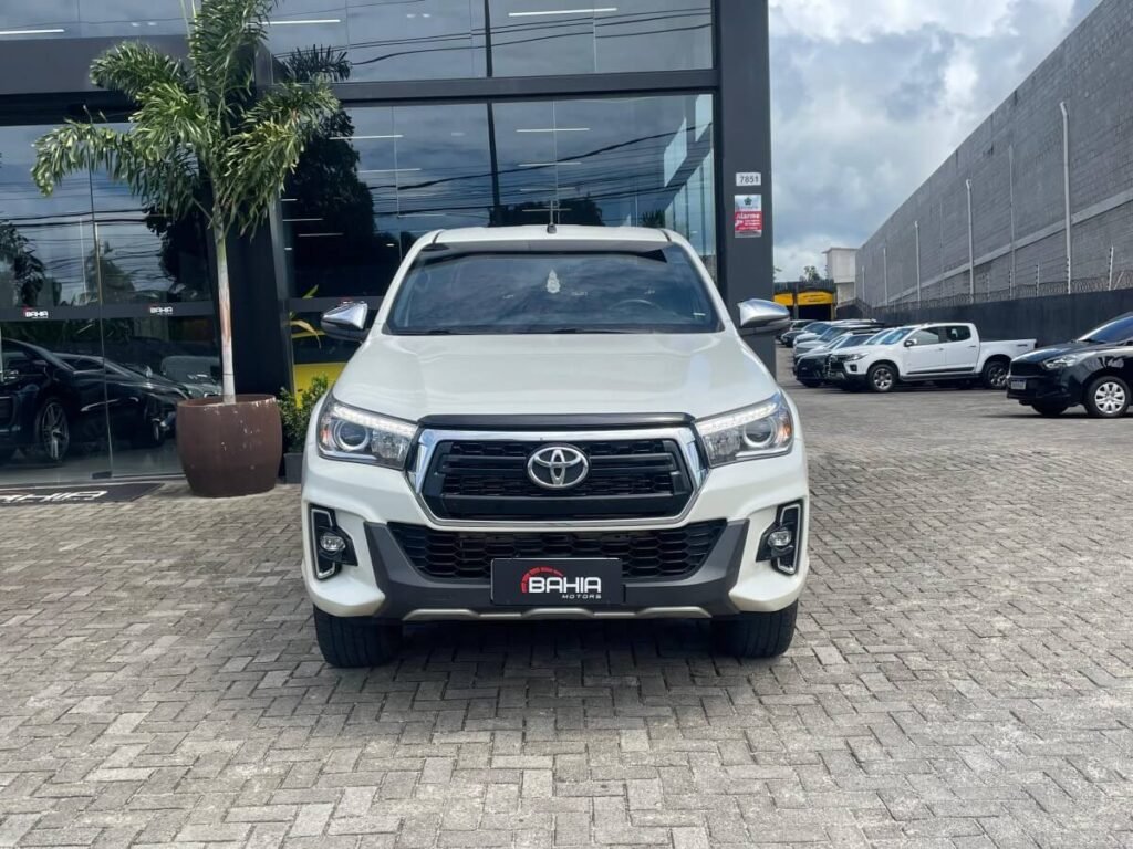 frente  Toyota Hilux SRX 2019