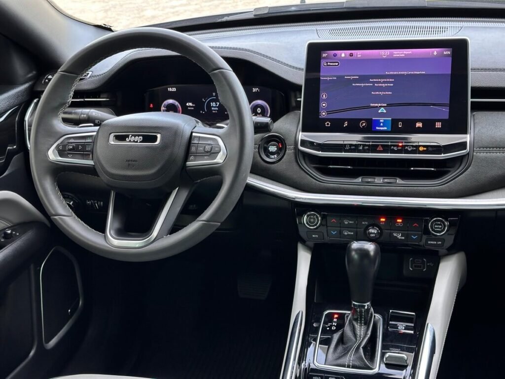 som-harman-kardon-commander-overland-2022.