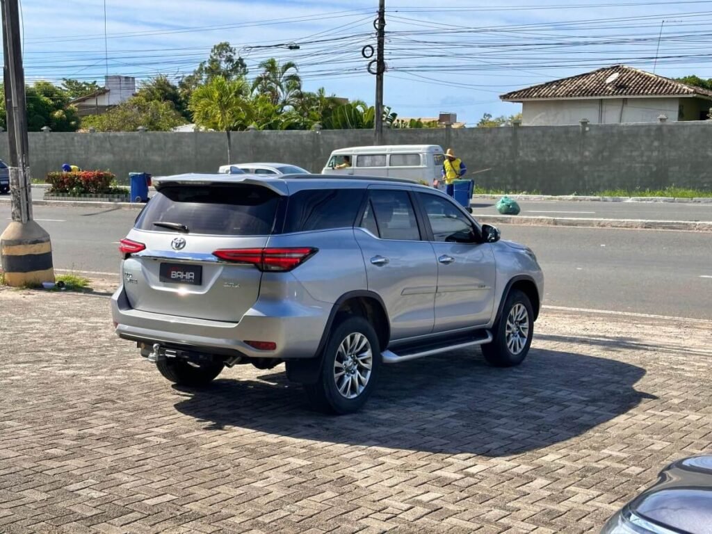 sw4-srx-diesel-2022-traseira-salvador